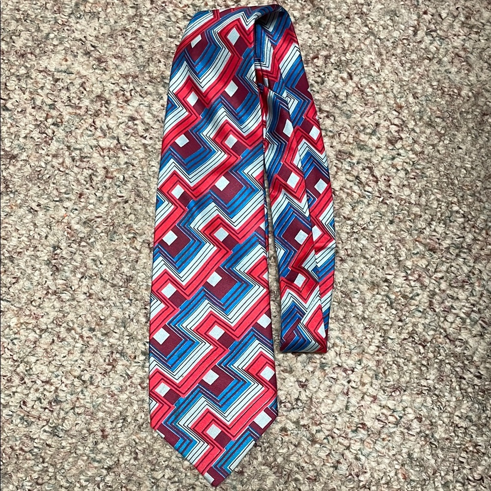 Louis feraud silk Geometric Red and Blue Tie
